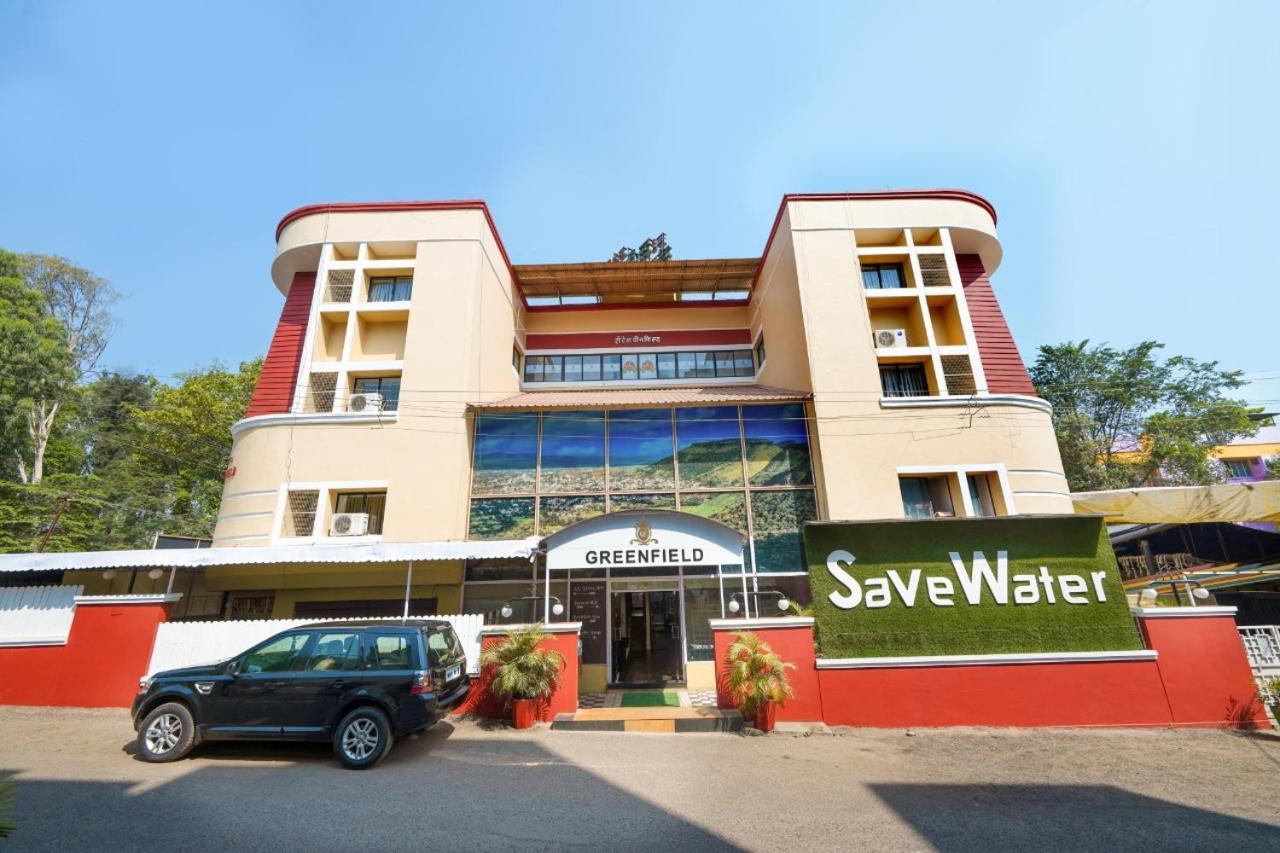 Hotel Green Field Satara Ngoại thất bức ảnh