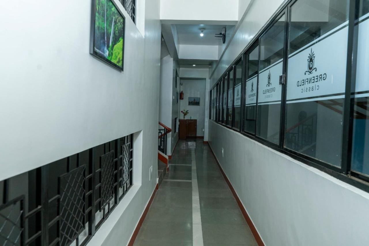 Hotel Green Field Satara Ngoại thất bức ảnh
